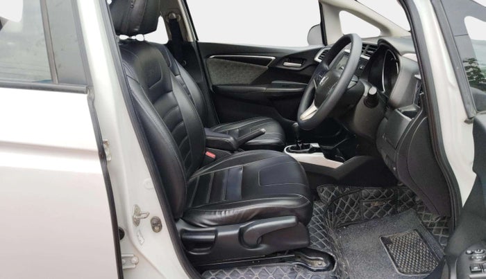 2017 Honda WR-V 1.5L I-DTEC VX MT, Diesel, Manual, 1,31,616 km, Right Side Front Door Cabin