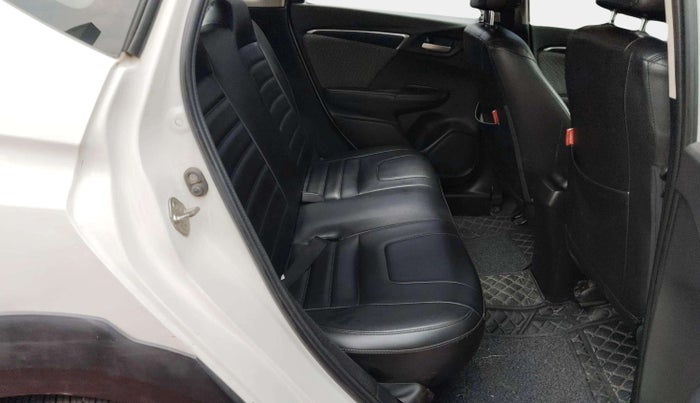 2017 Honda WR-V 1.5L I-DTEC VX MT, Diesel, Manual, 1,31,616 km, Right Side Rear Door Cabin