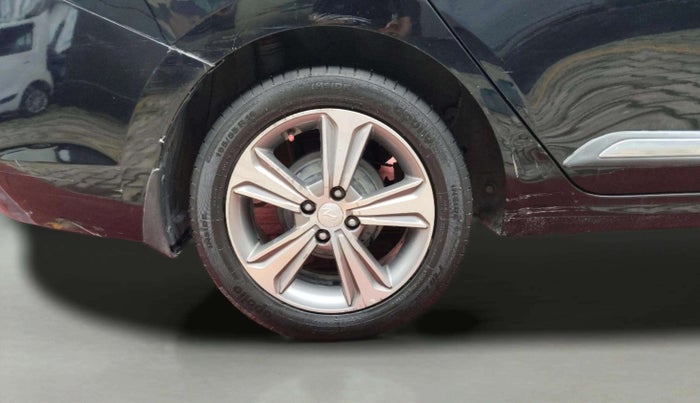 2019 Hyundai Verna 1.6 VTVT SX, Petrol, Manual, 92,730 km, Right Rear Wheel