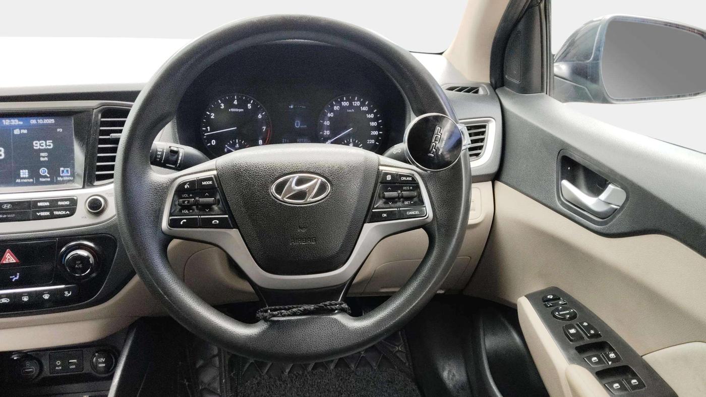 2019 Hyundai Verna 1.6 VTVT SX, Petrol, Manual, 92,730 km, Steering Wheel Close Up