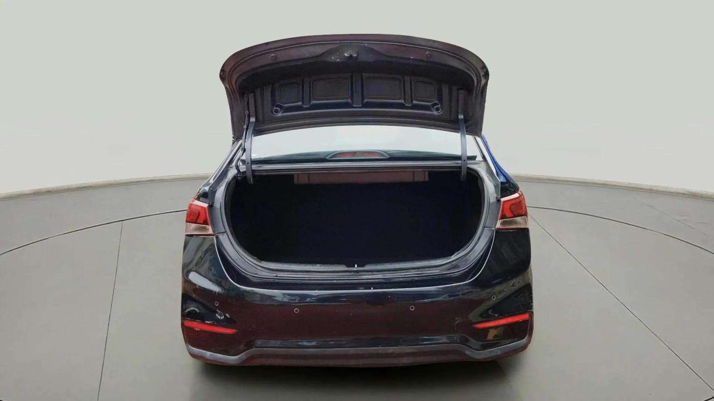 2019 Hyundai Verna 1.6 VTVT SX, Petrol, Manual, 92,730 km, Boot Door Open