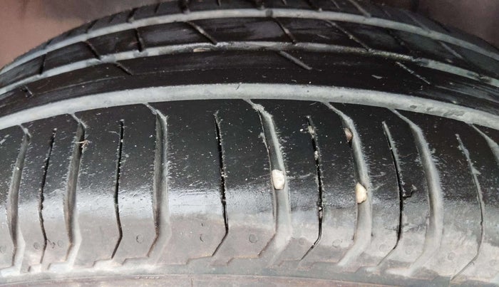 2022 Tata PUNCH ADVENTURE MT, Petrol, Manual, 16,292 km, Right Front Tyre Tread