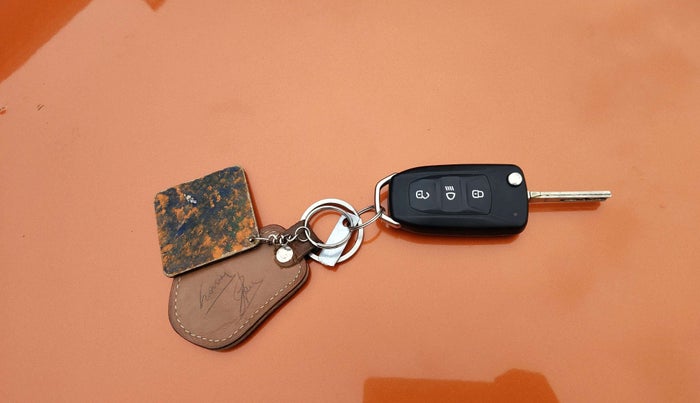 2022 Tata PUNCH ADVENTURE MT, Petrol, Manual, 16,292 km, Key Close Up