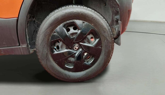 2022 Tata PUNCH ADVENTURE MT, Petrol, Manual, 16,292 km, Left Rear Wheel