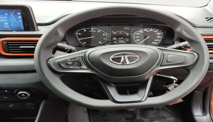 2022 Tata PUNCH ADVENTURE MT, Petrol, Manual, 16,292 km, Steering Wheel Close Up