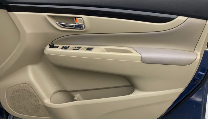 2017 Maruti Ciaz ALPHA 1.4 PETROL, Petrol, Manual, 81,573 km, Driver Side Door Panels Control