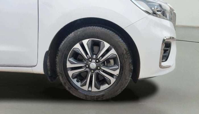 2020 KIA CARNIVAL PRESTIGE 2.2 7 STR, Diesel, Automatic, 50,976 km, Right Front Wheel