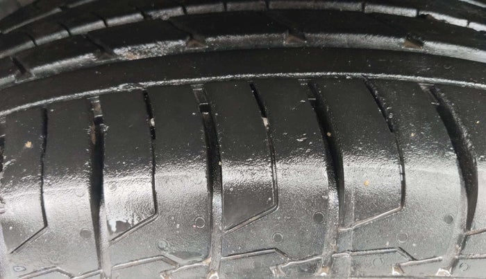 2024 Hyundai Creta SX (O) 1.5 DIESEL AT, Diesel, Automatic, 20,392 km, Right Front Tyre Tread