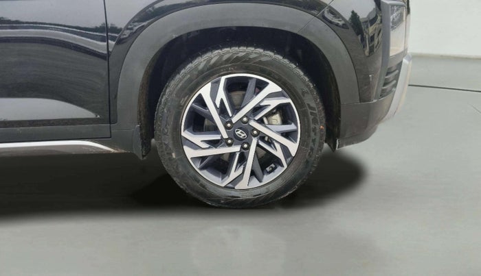 2024 Hyundai Creta SX (O) 1.5 DIESEL AT, Diesel, Automatic, 20,392 km, Right Front Wheel