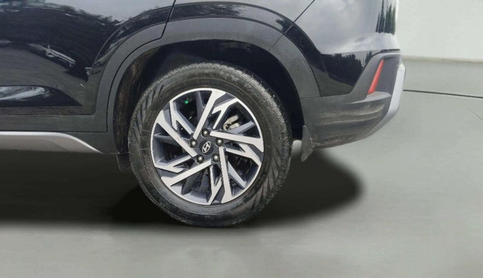 2024 Hyundai Creta SX (O) 1.5 DIESEL AT, Diesel, Automatic, 20,392 km, Left Rear Wheel
