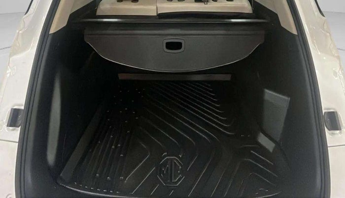 2023 MG HECTOR SAVVY PRO 1.5 TURBO CVT PETROL, Petrol, Automatic, 9,745 km, Boot Inside