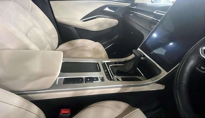 2023 MG HECTOR SAVVY PRO 1.5 TURBO CVT PETROL, Petrol, Automatic, 9,745 km, Gear Lever