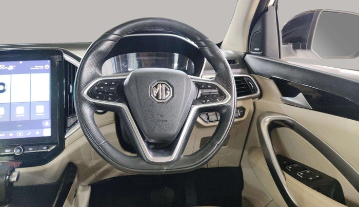 2022 MG HECTOR SHARP 1.5 CVT PETROL DUAL TONE, Petrol, Automatic, 30,158 km, Steering Wheel Close Up