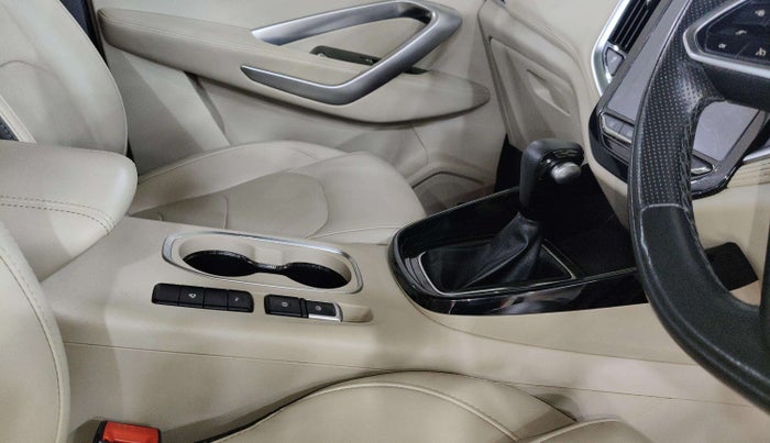 2022 MG HECTOR SHARP 1.5 CVT PETROL DUAL TONE, Petrol, Automatic, 30,158 km, Gear Lever