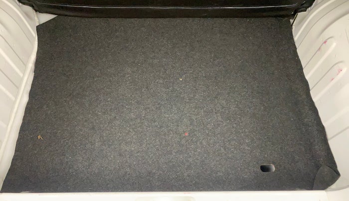 2019 Renault Kwid RXT 1.0 AMT (O), Petrol, Automatic, 25,299 km, Boot Inside