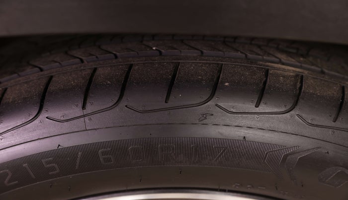 2022 KIA SELTOS GTX PLUS 1.5 DIESEL AT, Diesel, Automatic, 47,350 km, Left Front Tyre Tread