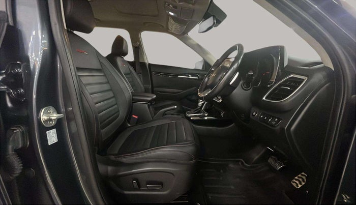 2022 KIA SELTOS GTX PLUS 1.5 DIESEL AT, Diesel, Automatic, 47,350 km, Right Side Front Door Cabin