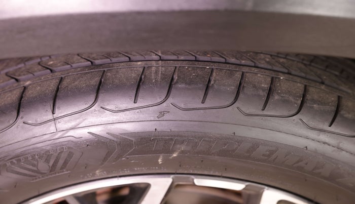 2022 KIA SELTOS GTX PLUS 1.5 DIESEL AT, Diesel, Automatic, 47,350 km, Right Front Tyre Tread