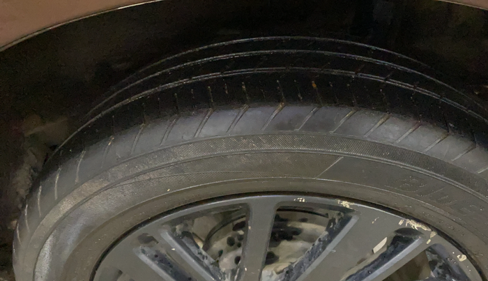 2022 Maruti Celerio ZXI PLUS AGS, Petrol, Automatic, 29,977 km, Left Front Tyre Tread