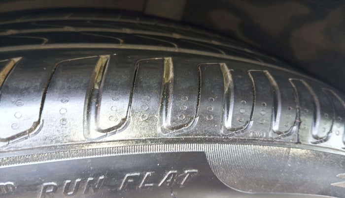 2017 BMW 5 Series 530 i sports line, Petrol, Automatic, 69,490 km, Left Front Tyre Tread