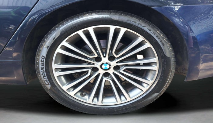 2017 BMW 5 Series 530 i sports line, Petrol, Automatic, 69,490 km, Left Rear Wheel
