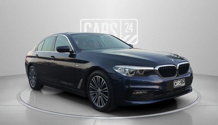 2017 BMW 5 Series 530 i sports line, Petrol, Automatic, 69,490 km, Right Front Diagonal