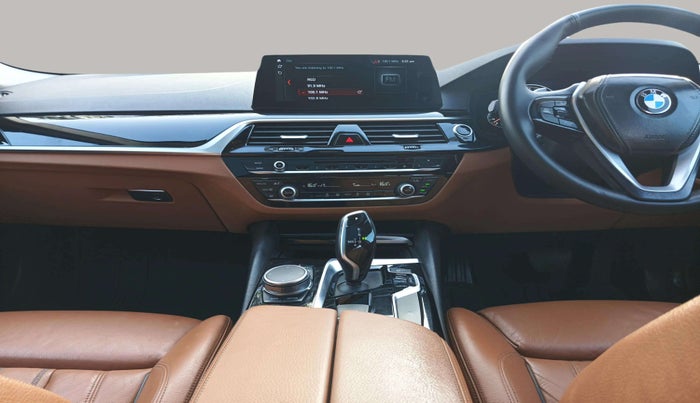 2017 BMW 5 Series 530 i sports line, Petrol, Automatic, 69,490 km, Air Conditioner