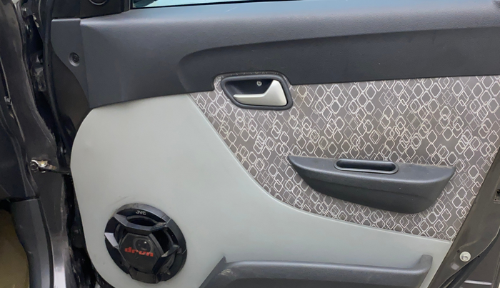 2017 Maruti Alto 800 LXI, Petrol, Manual, 64,621 km, Driver Side Door Panels Control