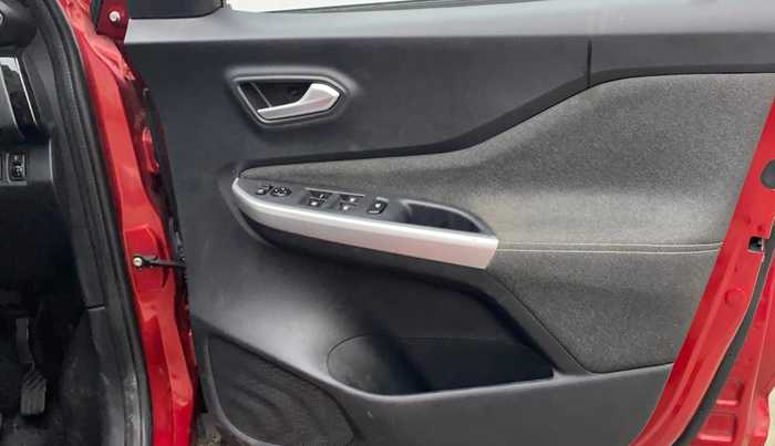 2021 Nissan MAGNITE XV PREMIUM TURBO (O) CVT DUAL TONE, Petrol, Automatic, 27,426 km, Driver Side Door Panels Control