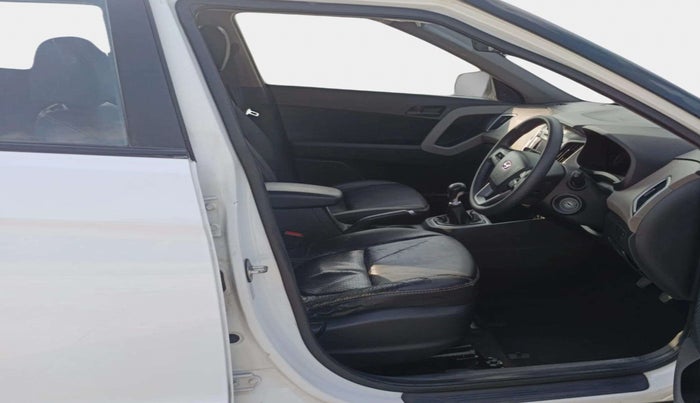 2017 Hyundai Creta E PLUS 1.6 PETROL, Petrol, Manual, 1,08,968 km, Right Side Front Door Cabin