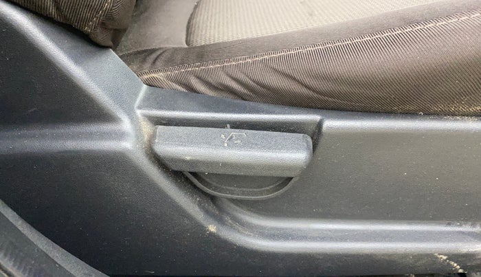 2013 Hyundai i20 SPORTZ 1.2, Petrol, Manual, 46,733 km, Driver Side Adjustment Panel