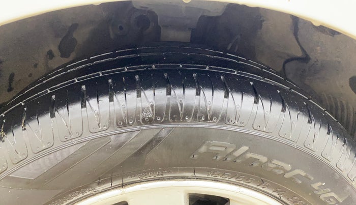 2013 Hyundai i20 SPORTZ 1.2, Petrol, Manual, 46,733 km, Right Front Tyre Tread