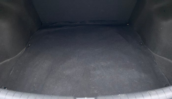 2019 Hyundai Verna 1.6 SX VTVT (O), Petrol, Manual, 30,979 km, Boot Inside