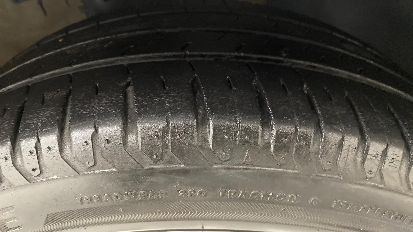 2019 Hyundai Verna 1.6 SX VTVT (O), Petrol, Manual, 30,979 km, Right Front Tyre Tread
