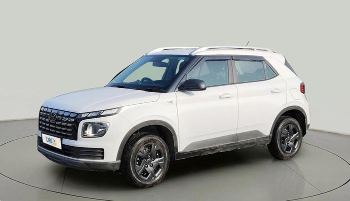 2025 Hyundai VENUE E Plus 1.2 Petrol, Petrol, Manual, 1,090 km, Left Front Diagonal