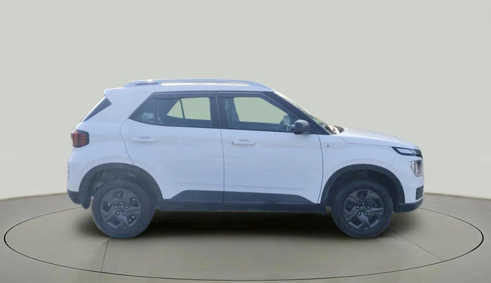2025 Hyundai VENUE E Plus 1.2 Petrol, Petrol, Manual, 1,090 km, Right Side View