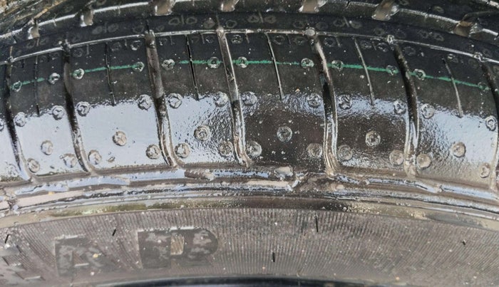 2025 Hyundai VENUE E Plus 1.2 Petrol, Petrol, Manual, 1,090 km, Left Front Tyre Tread