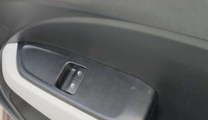2025 Hyundai VENUE E Plus 1.2 Petrol, Petrol, Manual, 1,090 km, Driver Side Door Panels Control