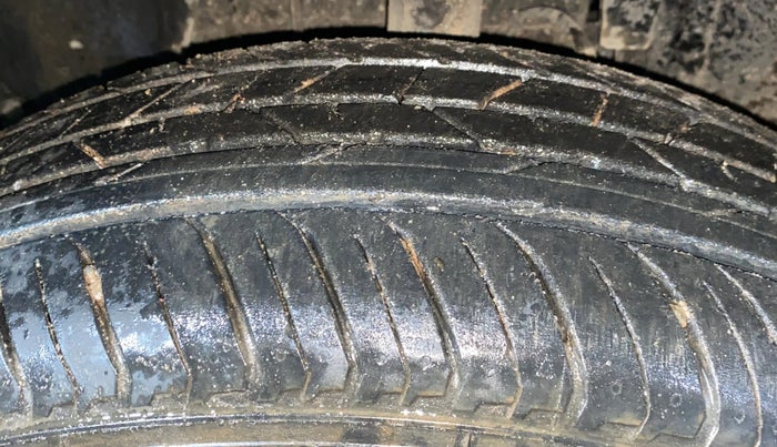 2022 Renault Kiger RXZ MT, Petrol, Manual, 10,893 km, Left Front Tyre Tread