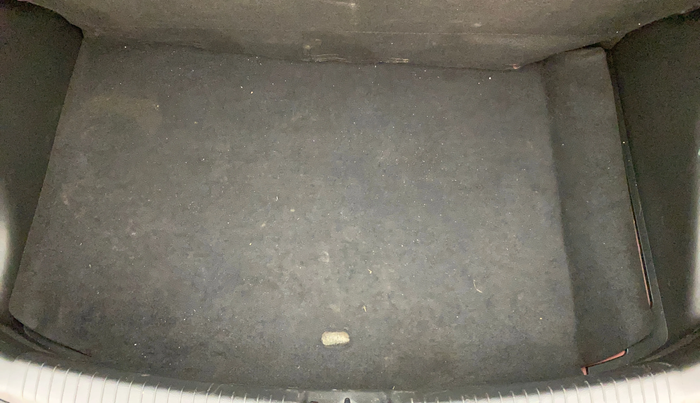2018 Hyundai Grand i10 SPORTZ 1.2 KAPPA VTVT, Petrol, Manual, 1,02,176 km, Boot Inside