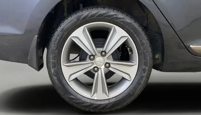 2019 Hyundai Verna 1.6 VTVT SX, Petrol, Manual, 50 km, Right Rear Wheel