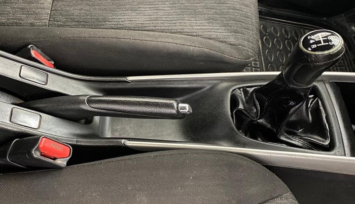 2018 Maruti Baleno DELTA PETROL 1.2, Petrol, Manual, 64,965 km, Gear Lever