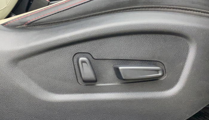 2019 KIA SELTOS GTX PLUS DCT 1.4 PETROL, Petrol, Automatic, 25,810 km, Driver Side Adjustment Panel
