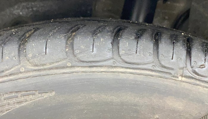 2015 Ford Ecosport TITANIUM 1.5L DIESEL, Diesel, Manual, 83,014 km, Left Front Tyre Tread