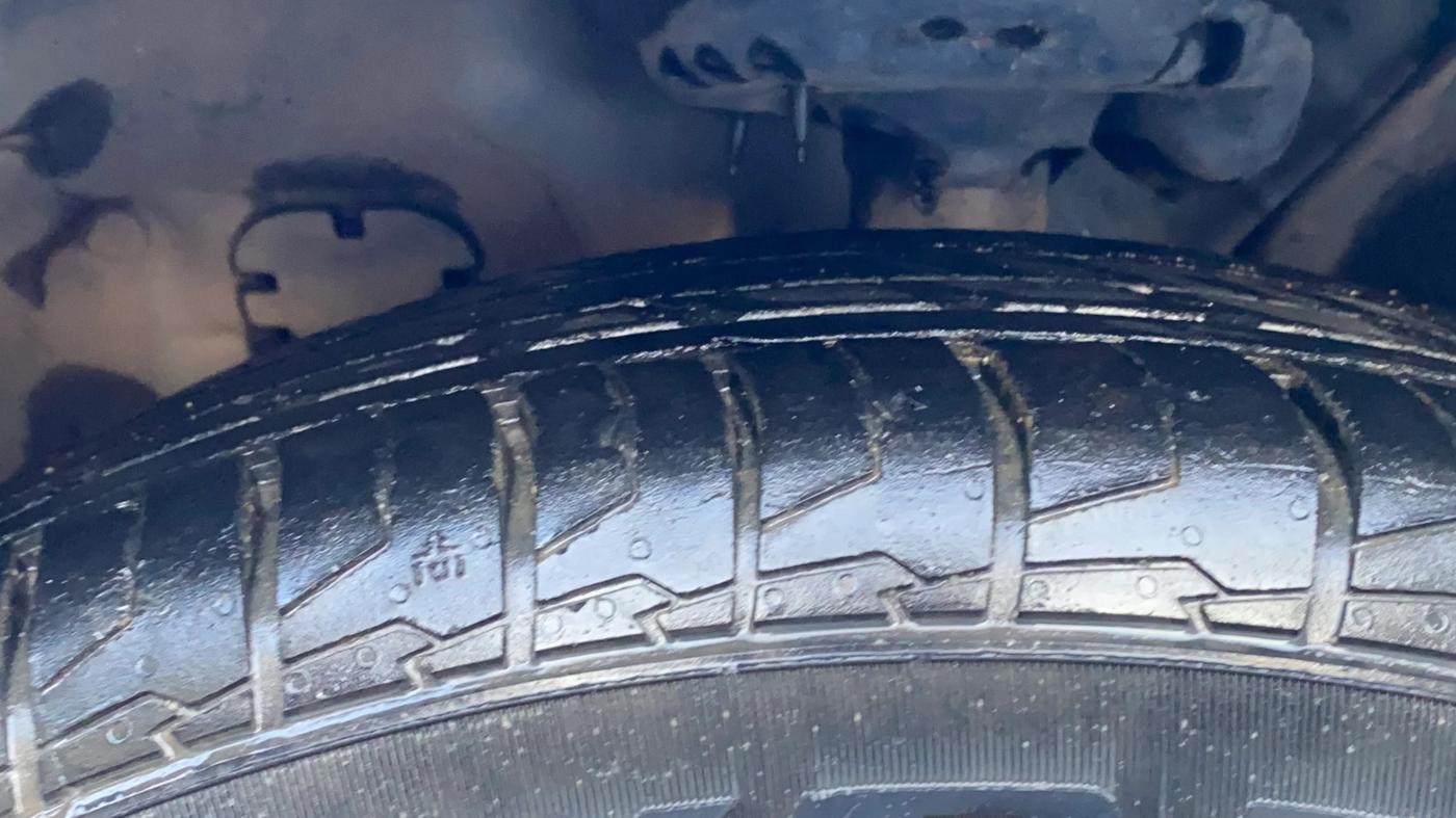 2021 KIA SELTOS HTX 1.5 PETROL, Petrol, Manual, 30,270 km, Left Front Tyre Tread