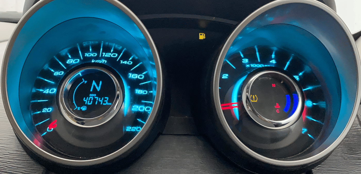 2020 Mahindra XUV500 W9, Diesel, Manual, 40,716 km, Odometer Image