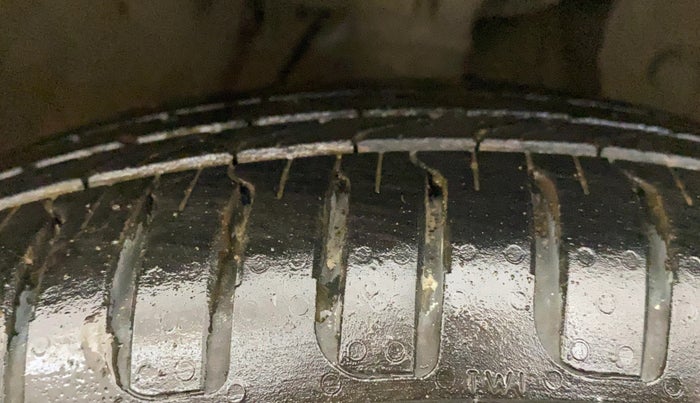 2015 Honda Jazz 1.2L I-VTEC V, Petrol, Manual, 35,885 km, Right Front Tyre Tread