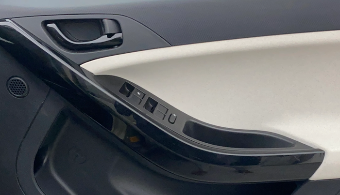 2025 Tata NEXON CREATIVE  AMT 1.2 PETROL, Petrol, Automatic, 3,757 km, Driver Side Door Panels Control