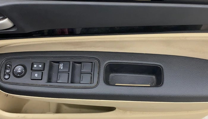 2020 Honda Amaze 1.2L I-VTEC VX CVT, Petrol, Automatic, 57,822 km, Driver Side Door Panels Control