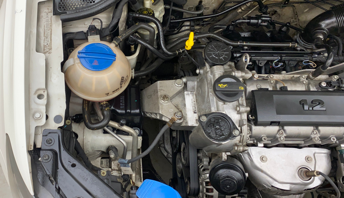 2016 Volkswagen Polo COMFORTLINE 1.2L, Petrol, Manual, 95,471 km, Engine View - Right